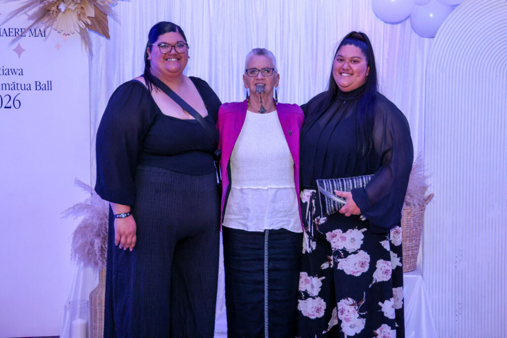 Puanga Kaumatua Ball-111