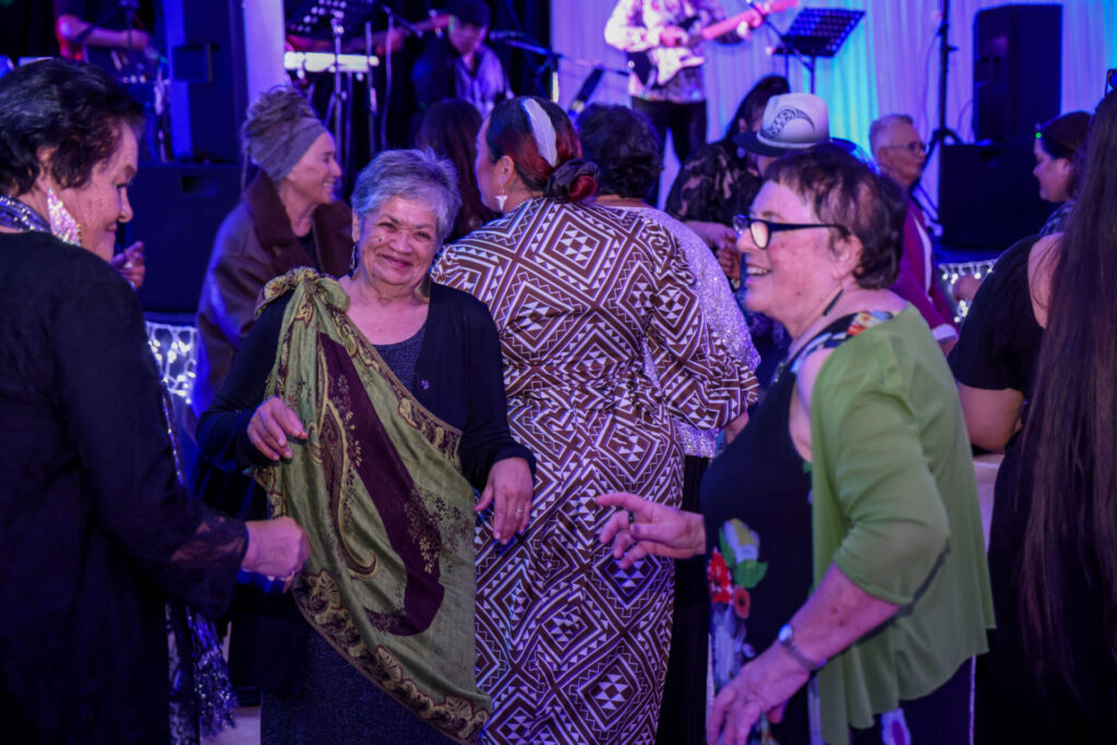 Puanga Kaumatua Ball-164